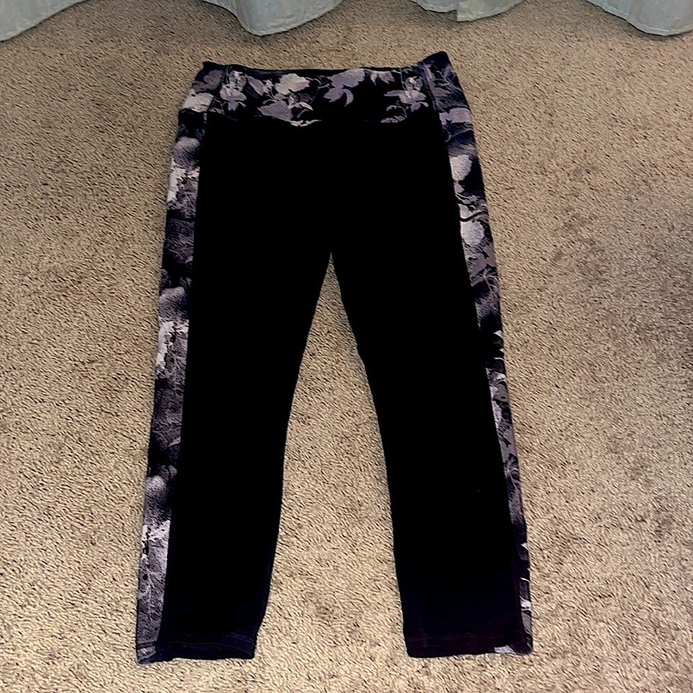 Sketchers Black and Floral Leggings
